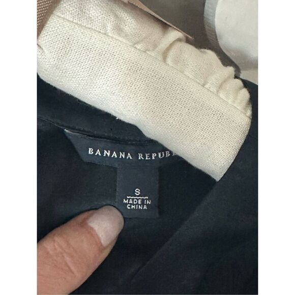 Banana Republic Silk Tank Top - Picture 3 of 9